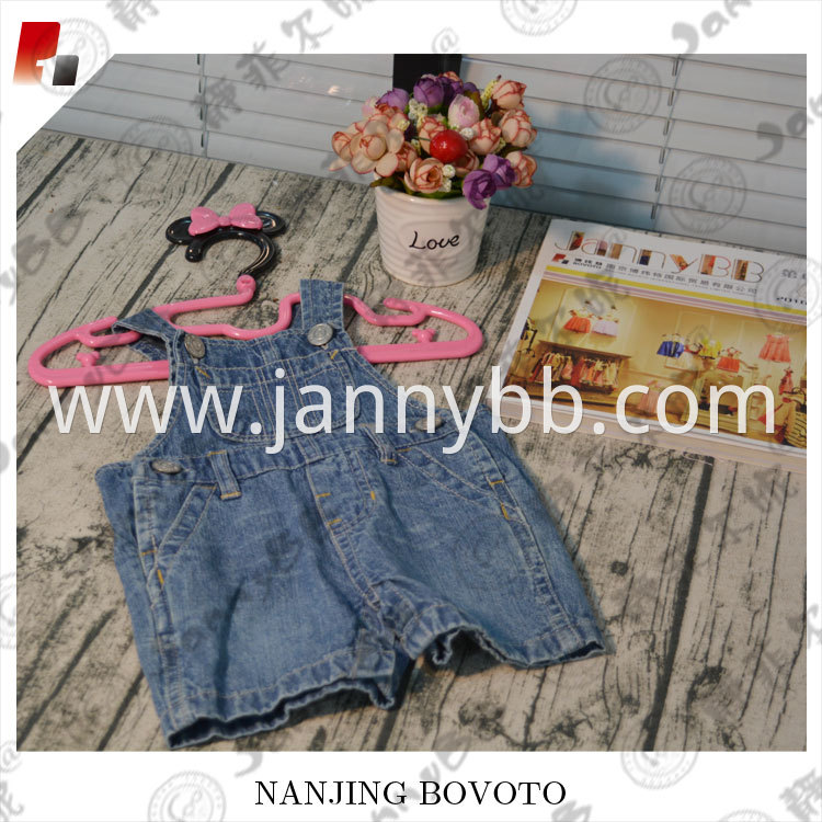 denim shorts with suspender